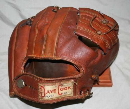 Dave Cook Sure Catch 1000 Back